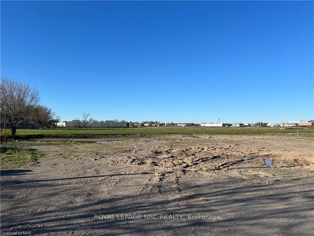 Photo 15 of 1395 Station Street, Pelham, Fonthill — HOMEH