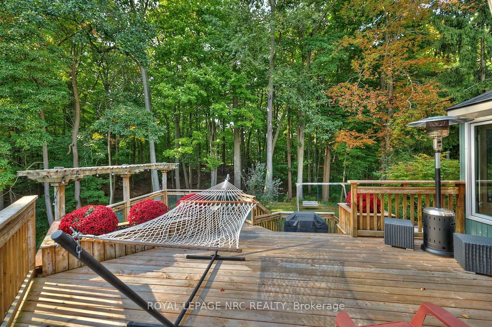 Photo 7 of 33 Berkwood Place, Pelham, Fonthill — HOMEH