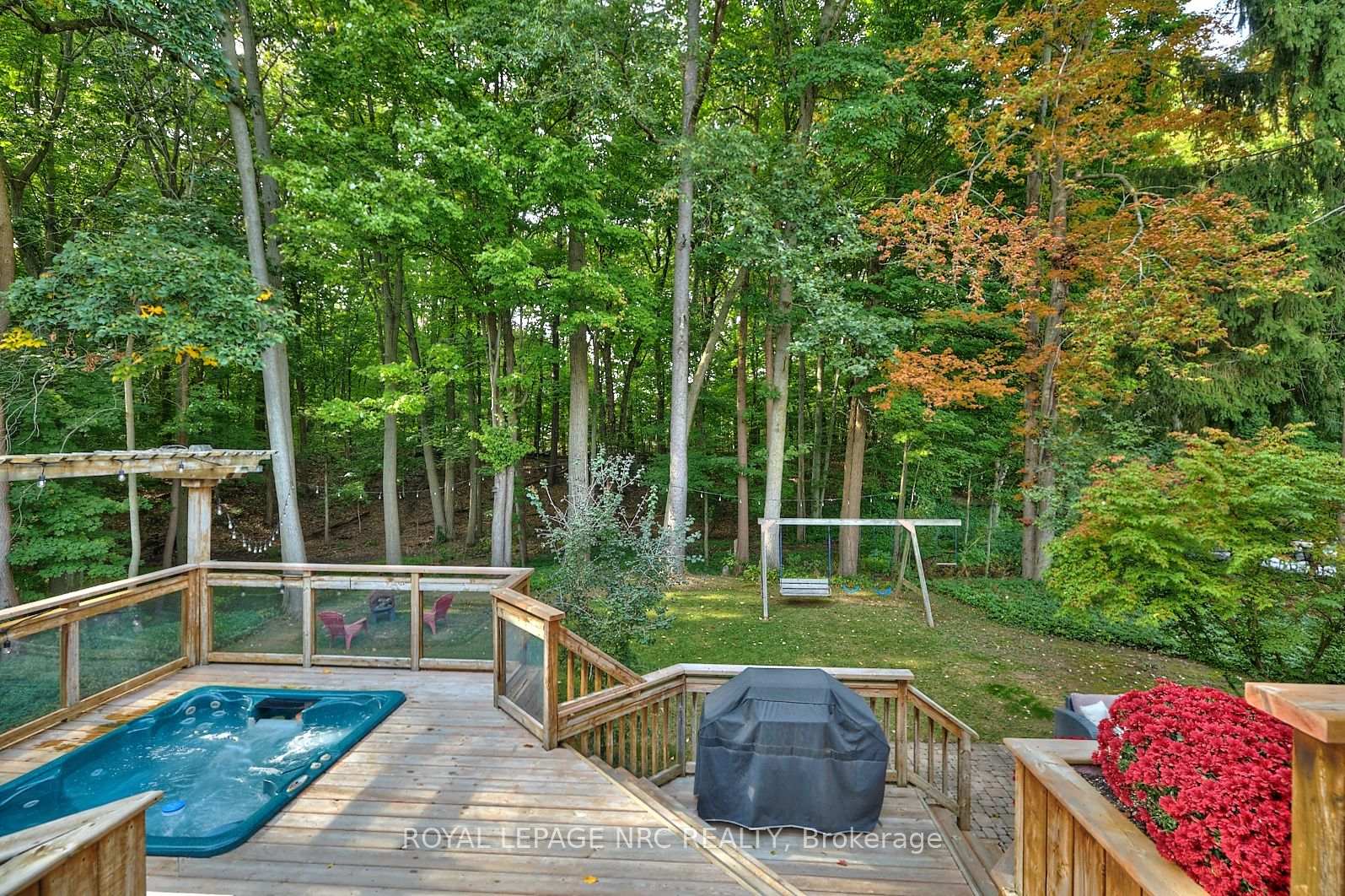 Photo 8 of 33 Berkwood Place, Pelham, Fonthill — HOMEH
