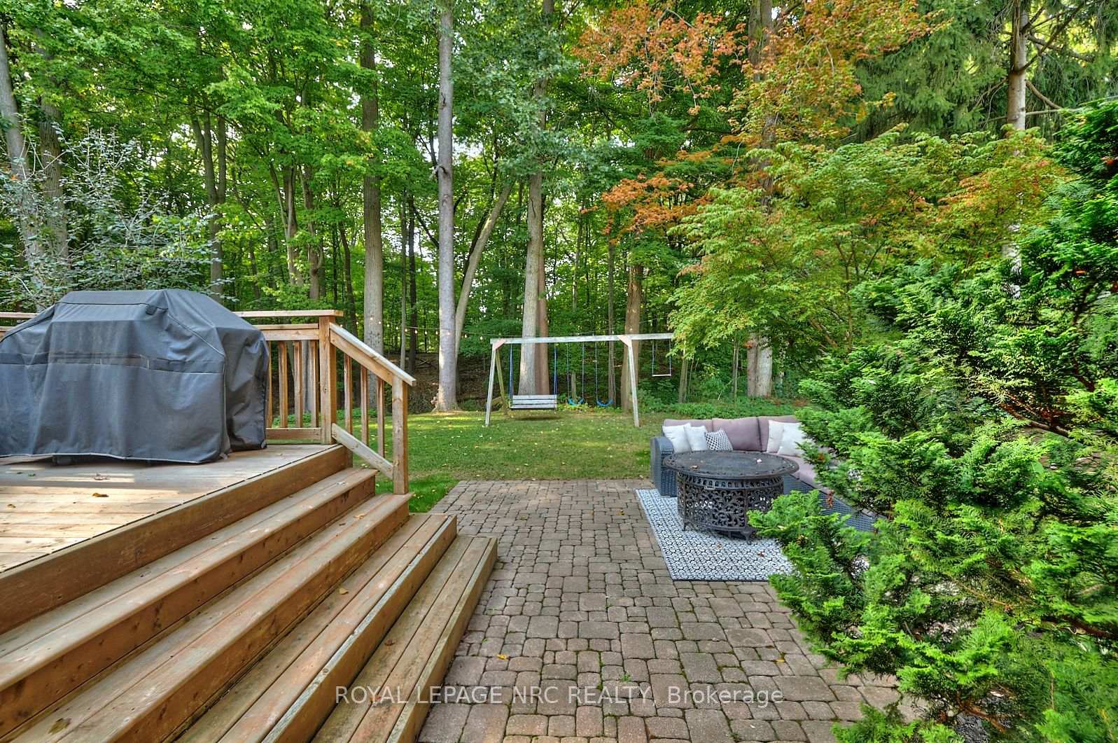 Photo 9 of 33 Berkwood Place, Pelham, Fonthill — HOMEH