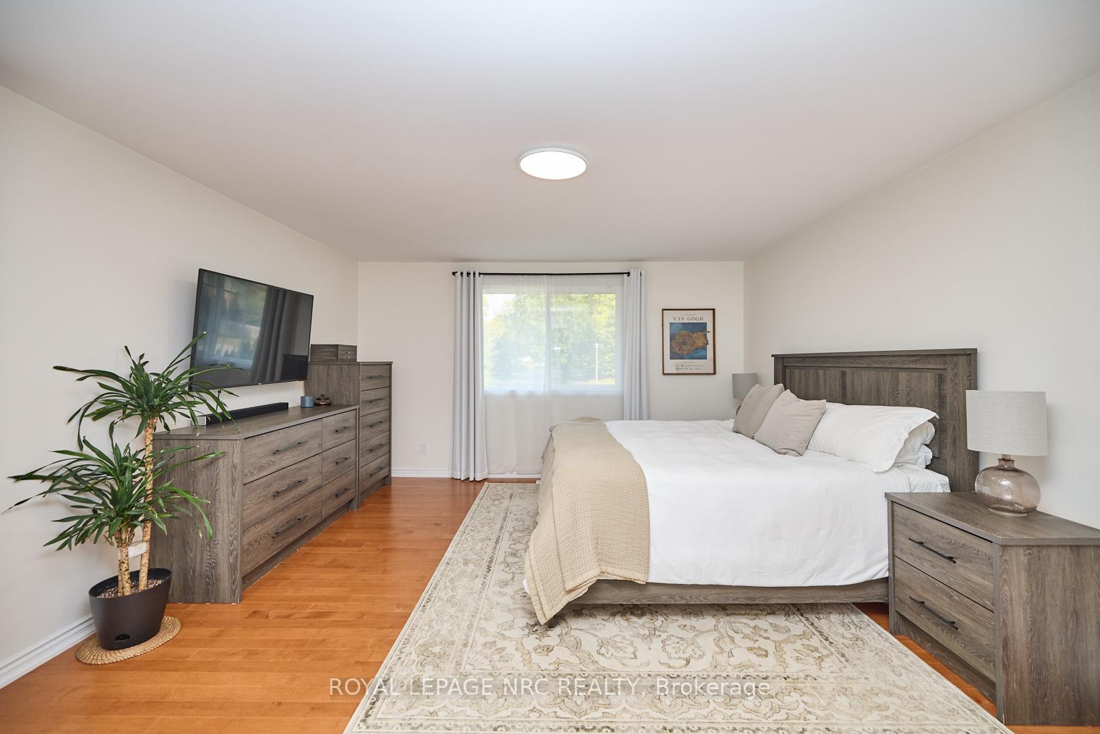 Photo 33 of 33 Berkwood Place, Pelham, Fonthill — HOMEH