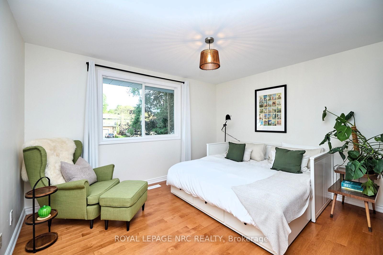 Photo 34 of 33 Berkwood Place, Pelham, Fonthill — HOMEH