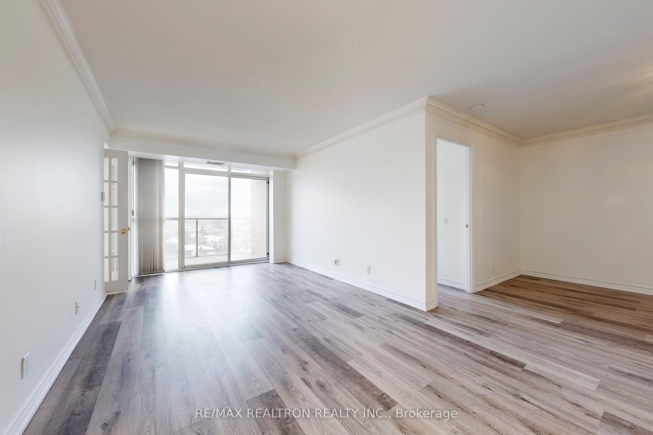 Photo 13 of Unit 1107, 265 Ridley Boulevard, Toronto, Bedford Park-Nortown — HOMEH