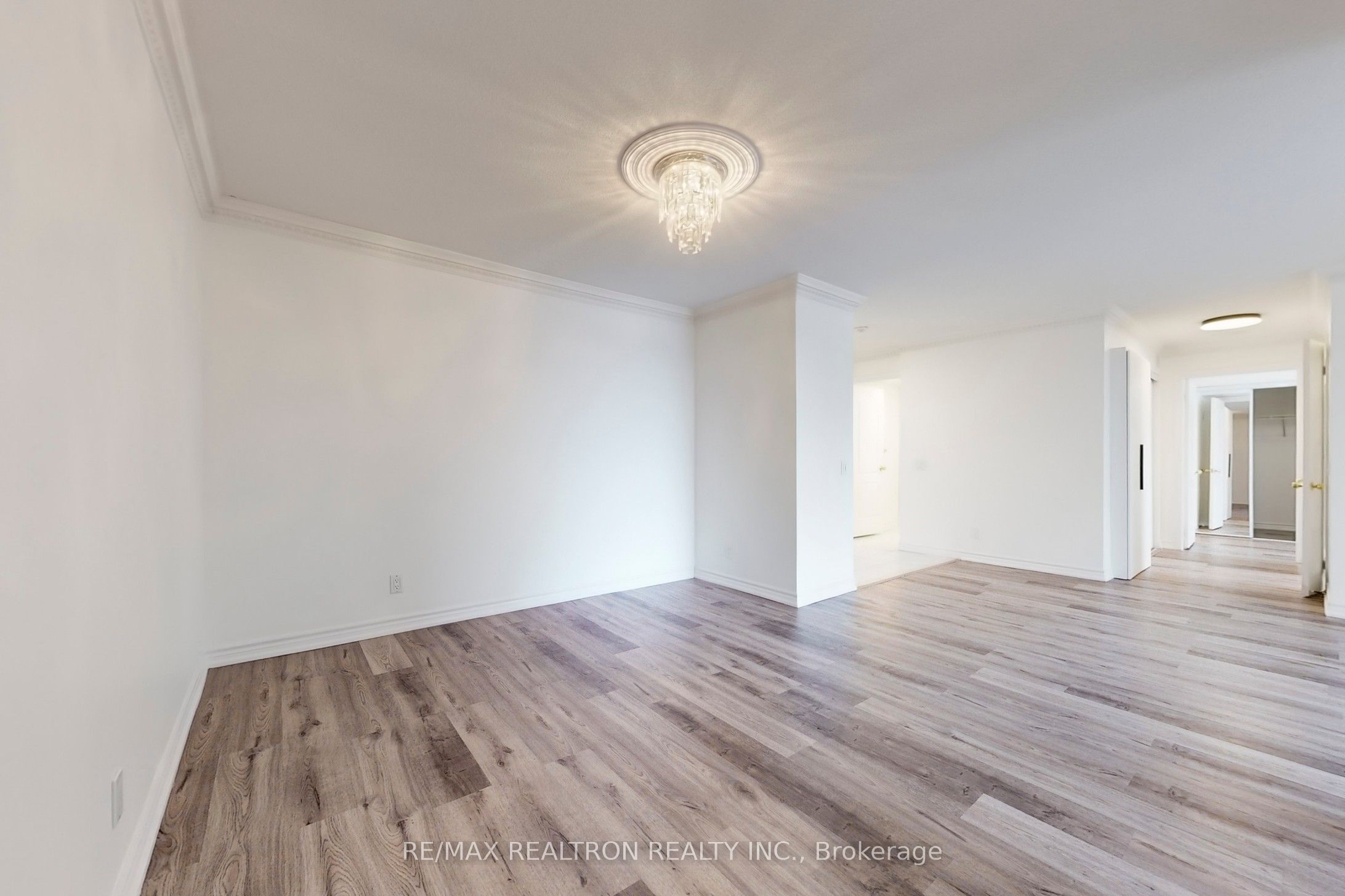 Photo 18 of Unit 1107, 265 Ridley Boulevard, Toronto, Bedford Park-Nortown — HOMEH
