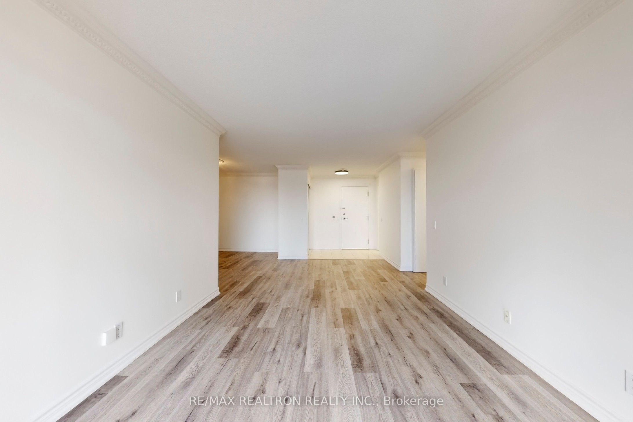 Photo 16 of Unit 1107, 265 Ridley Boulevard, Toronto, Bedford Park-Nortown — HOMEH