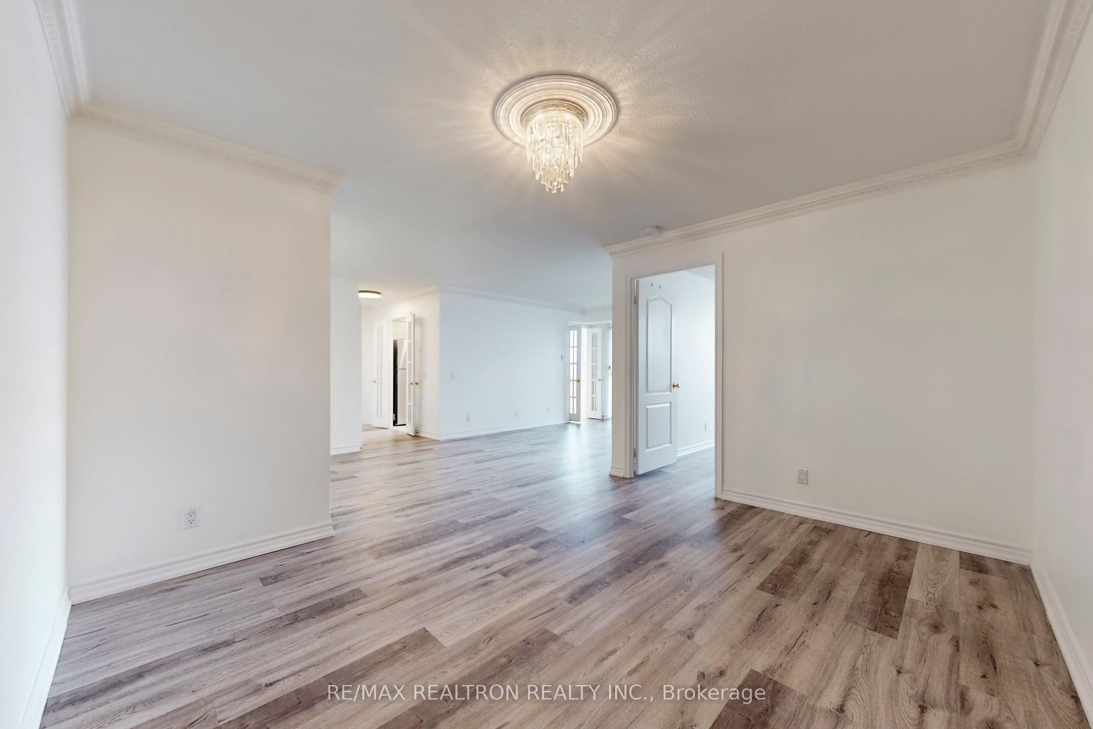 Photo 19 of Unit 1107, 265 Ridley Boulevard, Toronto, Bedford Park-Nortown — HOMEH