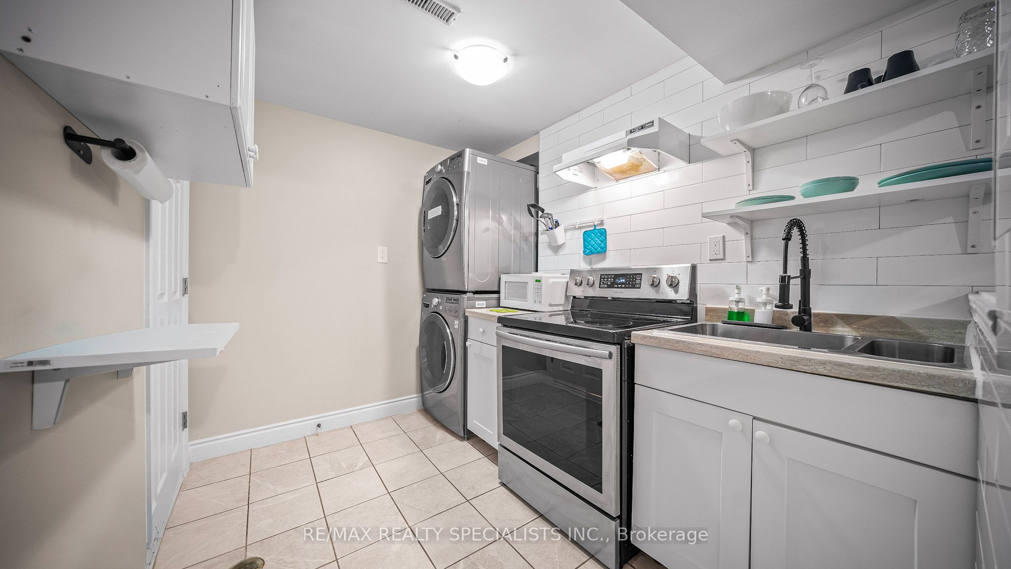 Photo 74 of 749 Irving Terrace, Milton, Beaty — HOMEH
