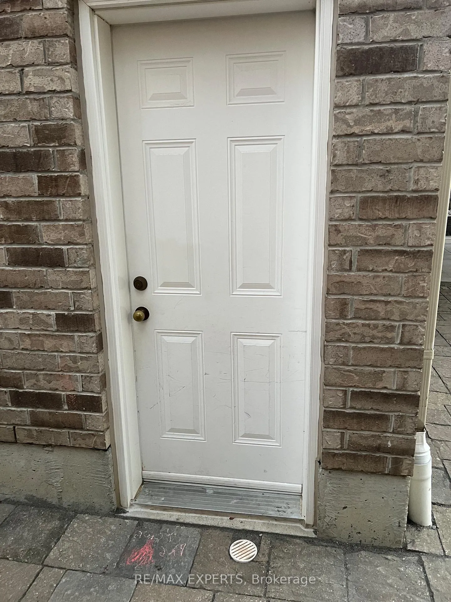 Photo 2 of Unit Bsmt, 814 Wingarden Crescent, Pickering, Dunbarton — HOMEH