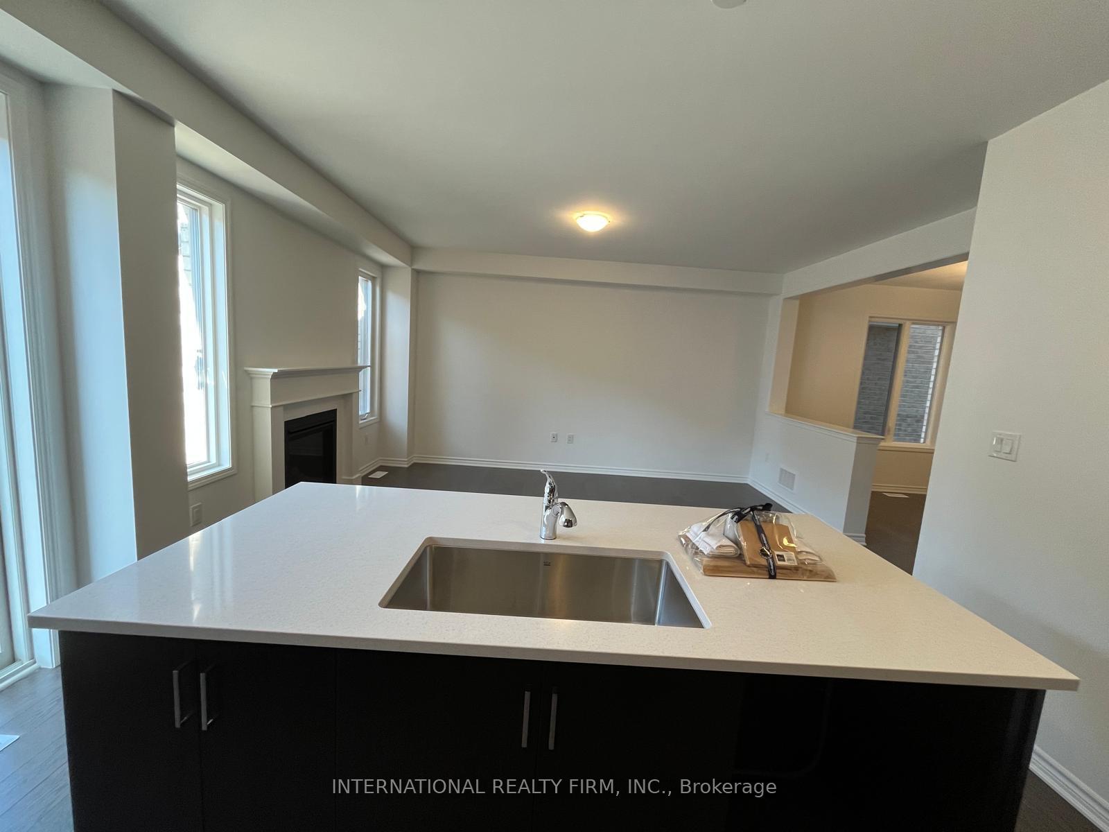Photo 6 of 1187 Stacey Crescent, Milton, Bowes — HOMEH