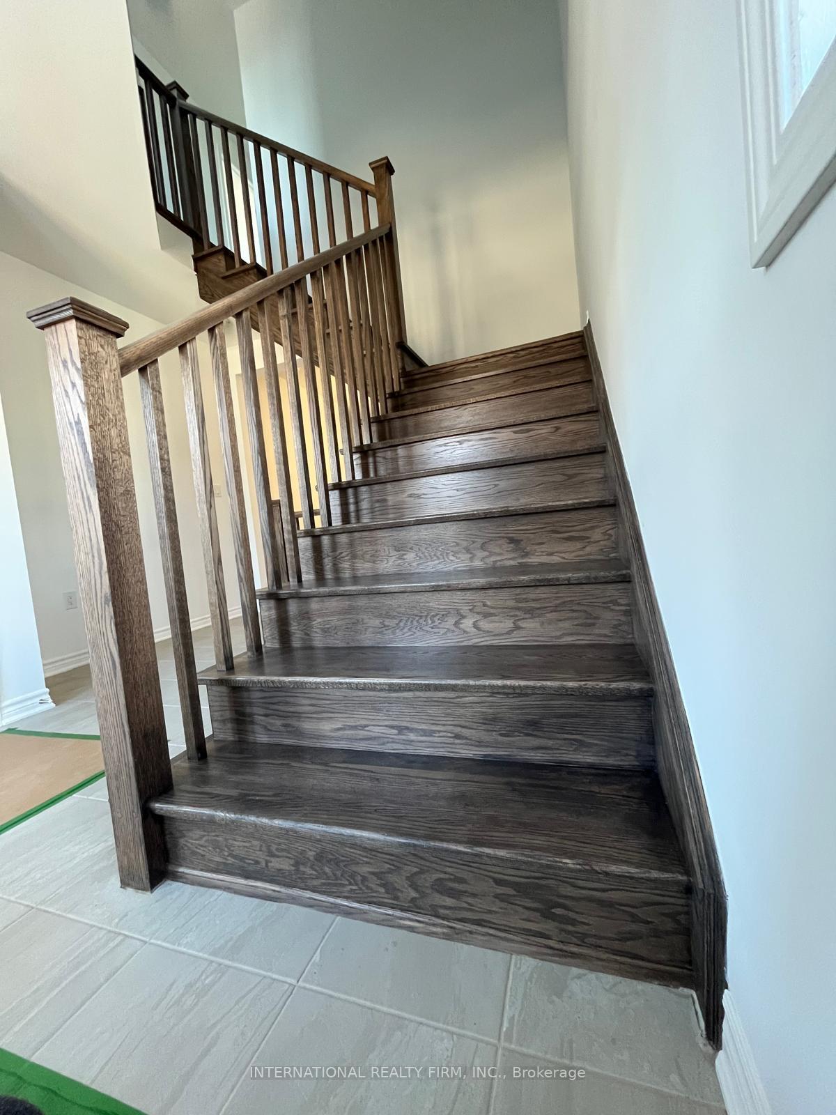 Photo 7 of 1187 Stacey Crescent, Milton, Bowes — HOMEH