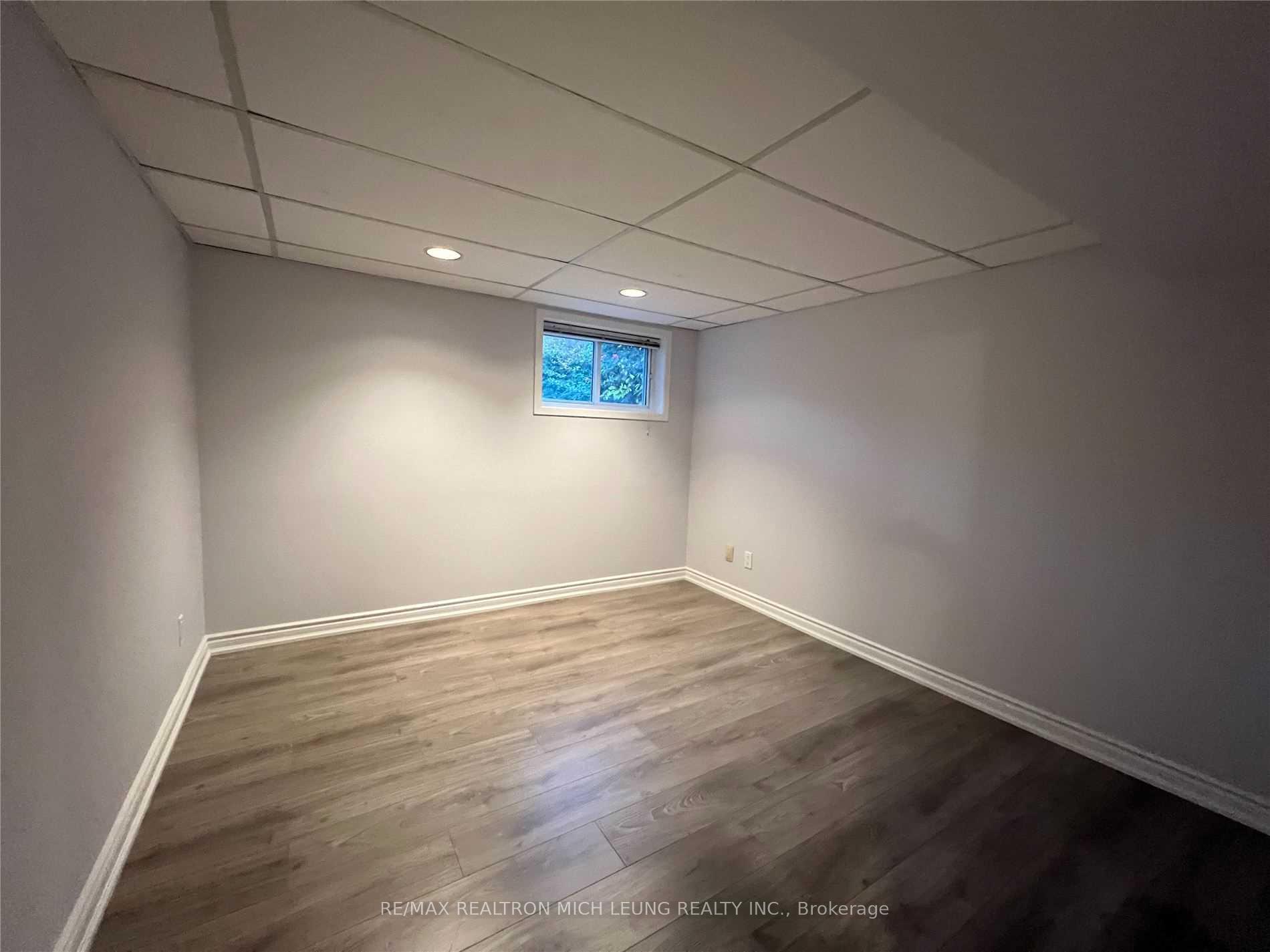 Photo 4 of Unit Lower, 947 Oklahoma Drive, Pickering, West Shore — HOMEH