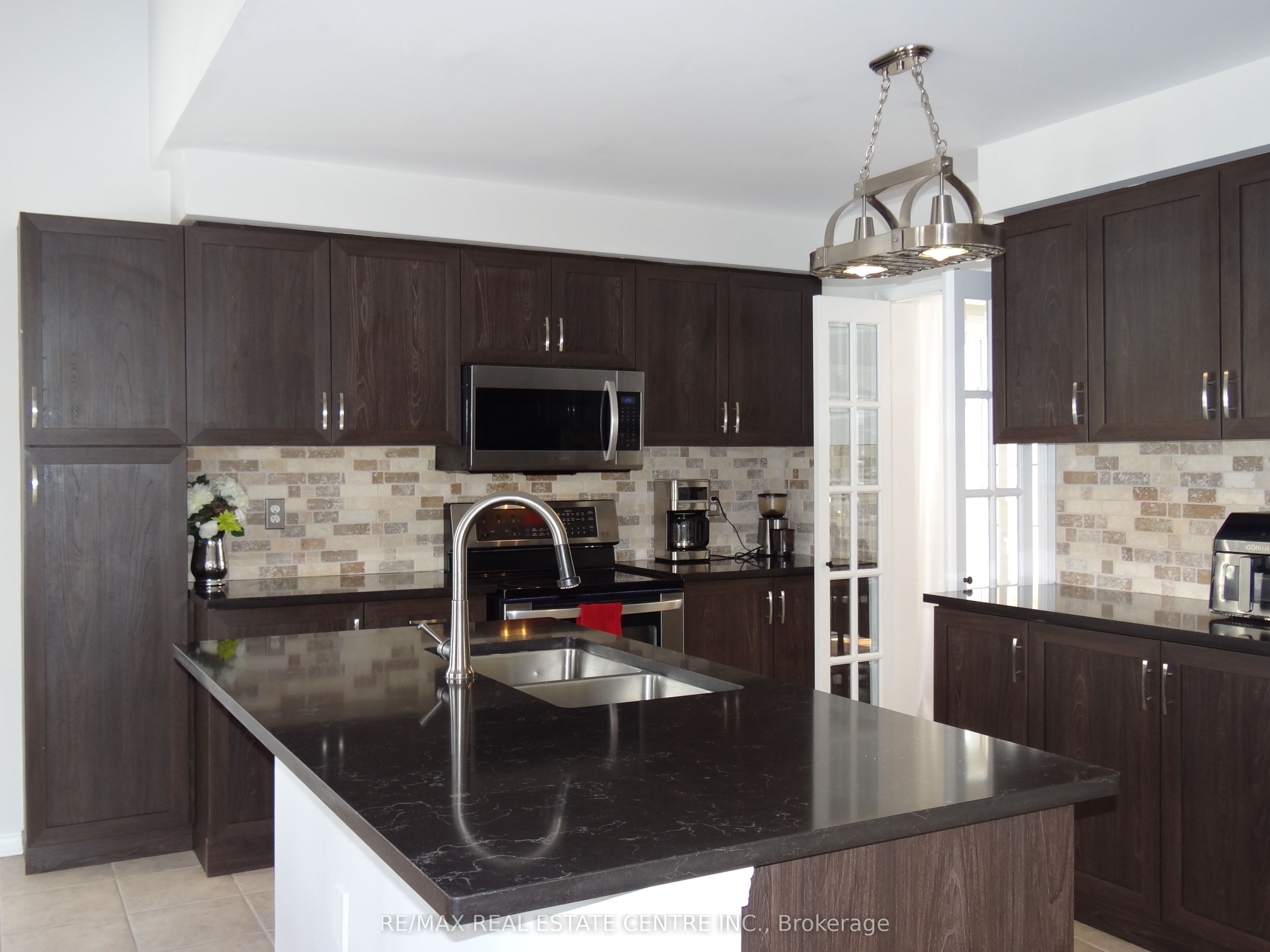 Photo 64 of 25 Grist Mill Drive, Halton Hills, Georgetown — HOMEH