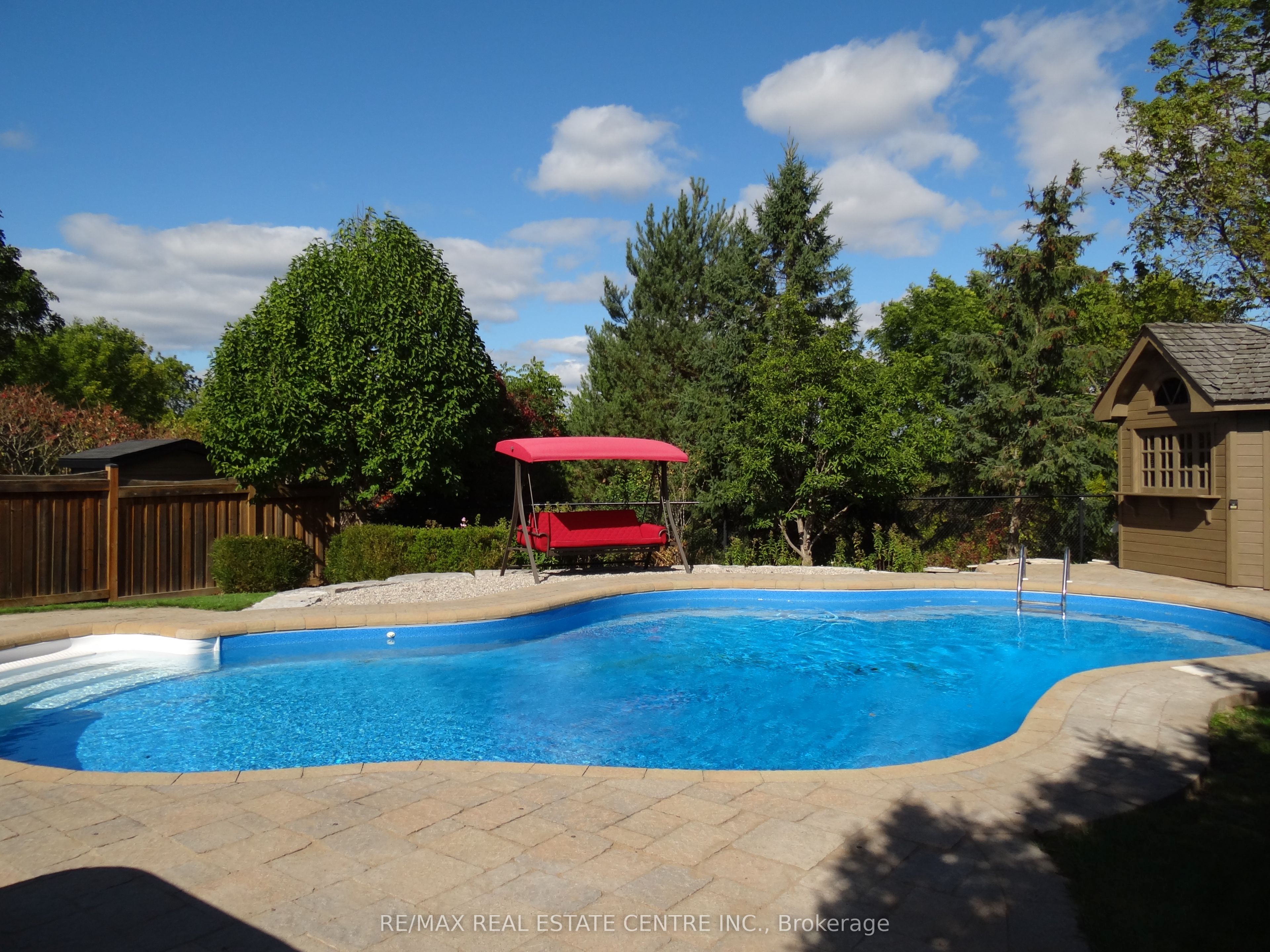 Photo 55 of 25 Grist Mill Drive, Halton Hills, Georgetown — HOMEH