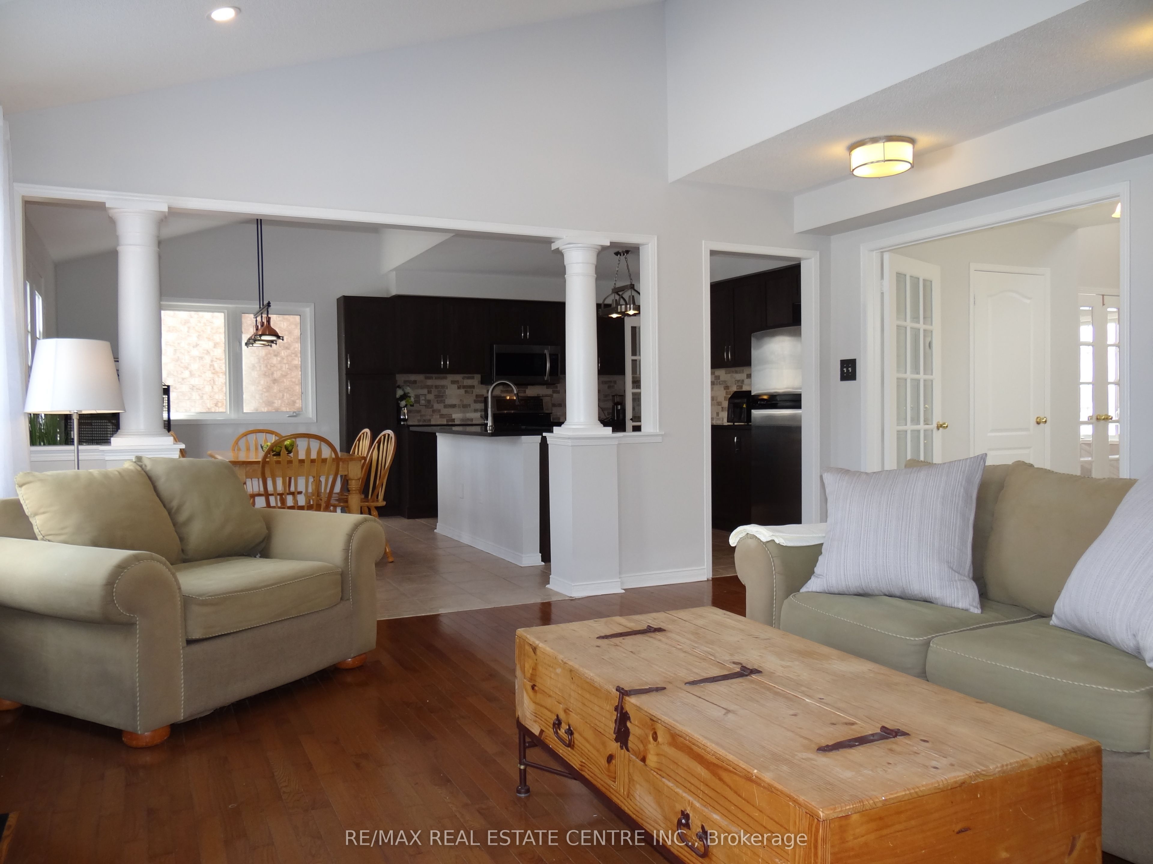 Photo 69 of 25 Grist Mill Drive, Halton Hills, Georgetown — HOMEH