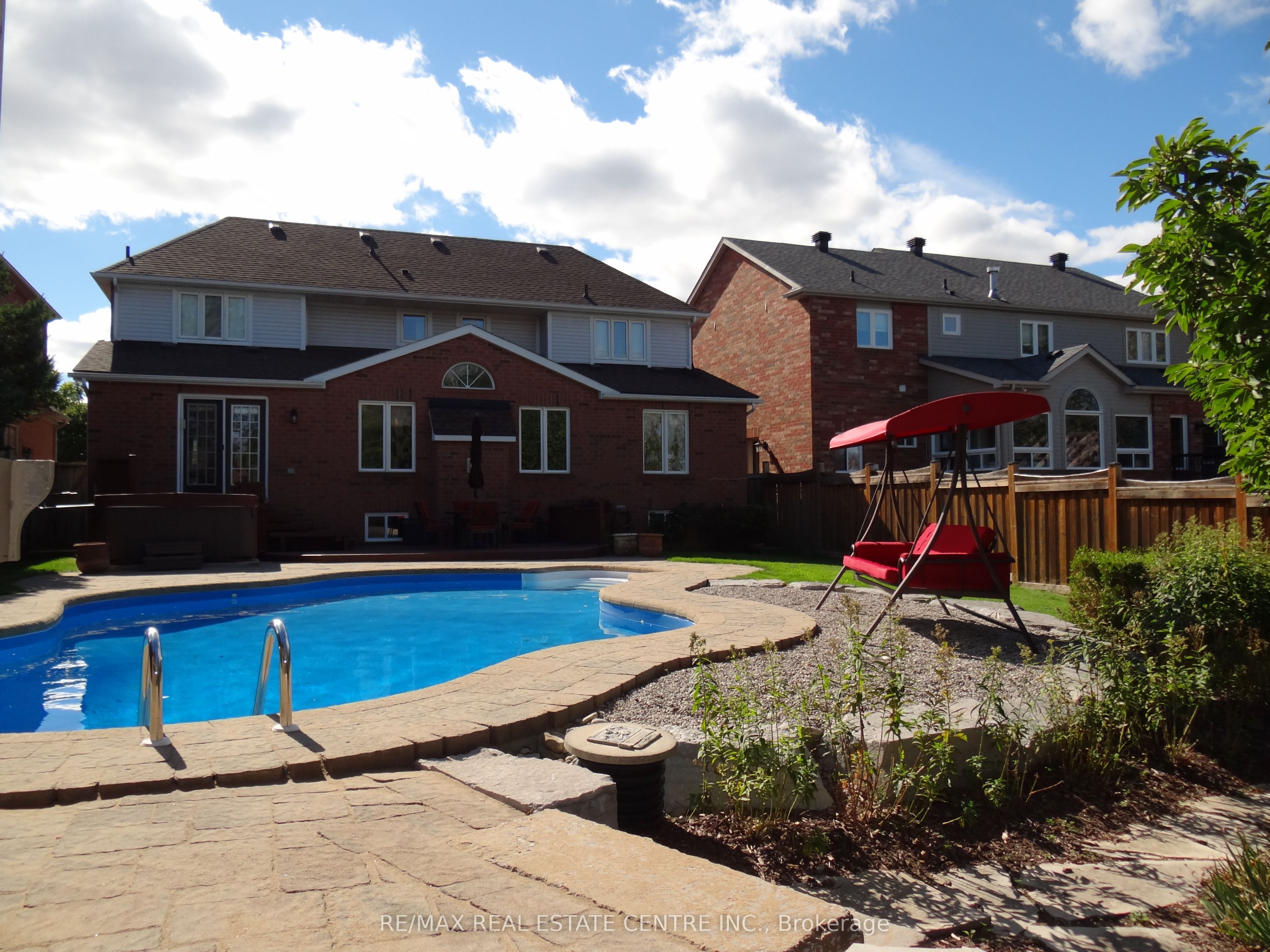 Photo 60 of 25 Grist Mill Drive, Halton Hills, Georgetown — HOMEH
