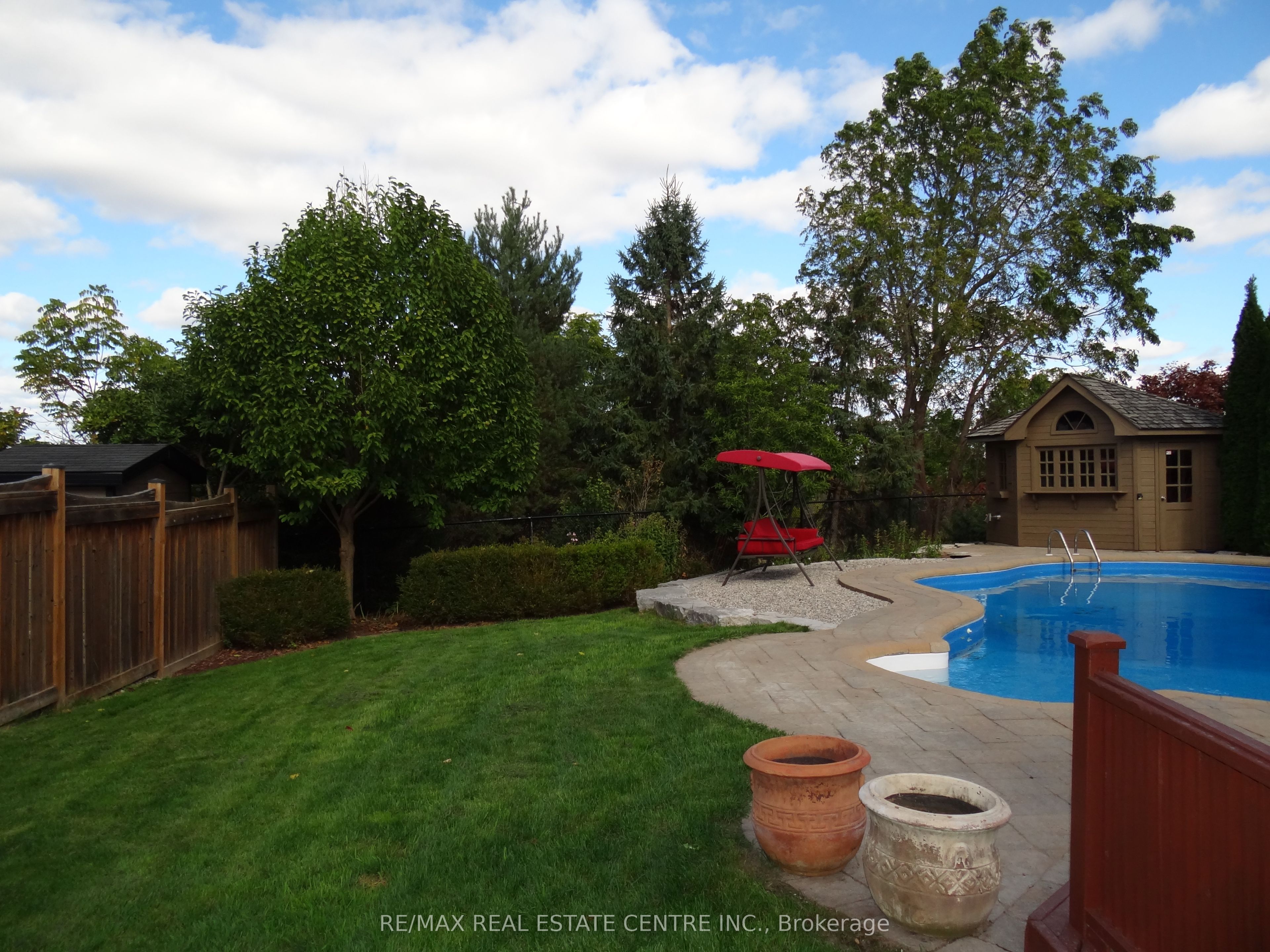 Photo 54 of 25 Grist Mill Drive, Halton Hills, Georgetown — HOMEH