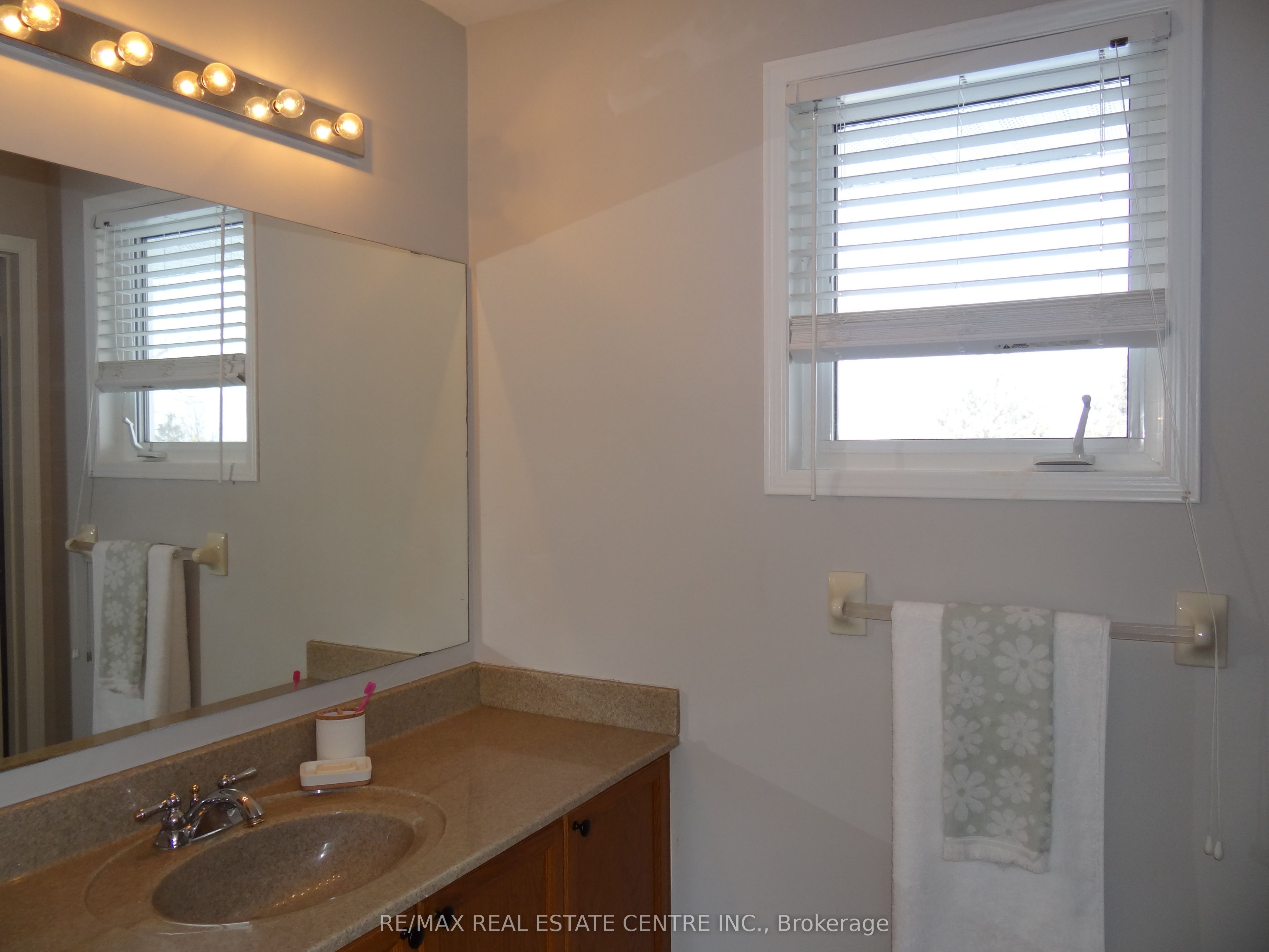 Photo 82 of 25 Grist Mill Drive, Halton Hills, Georgetown — HOMEH