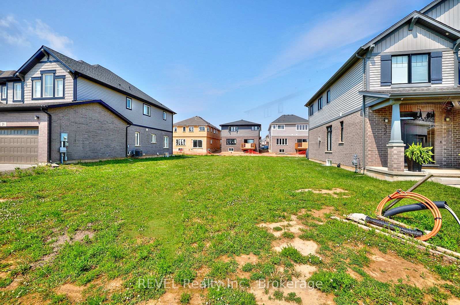 Photo 1 of 30 Swan Avenue, Pelham, Fonthill — HOMEH