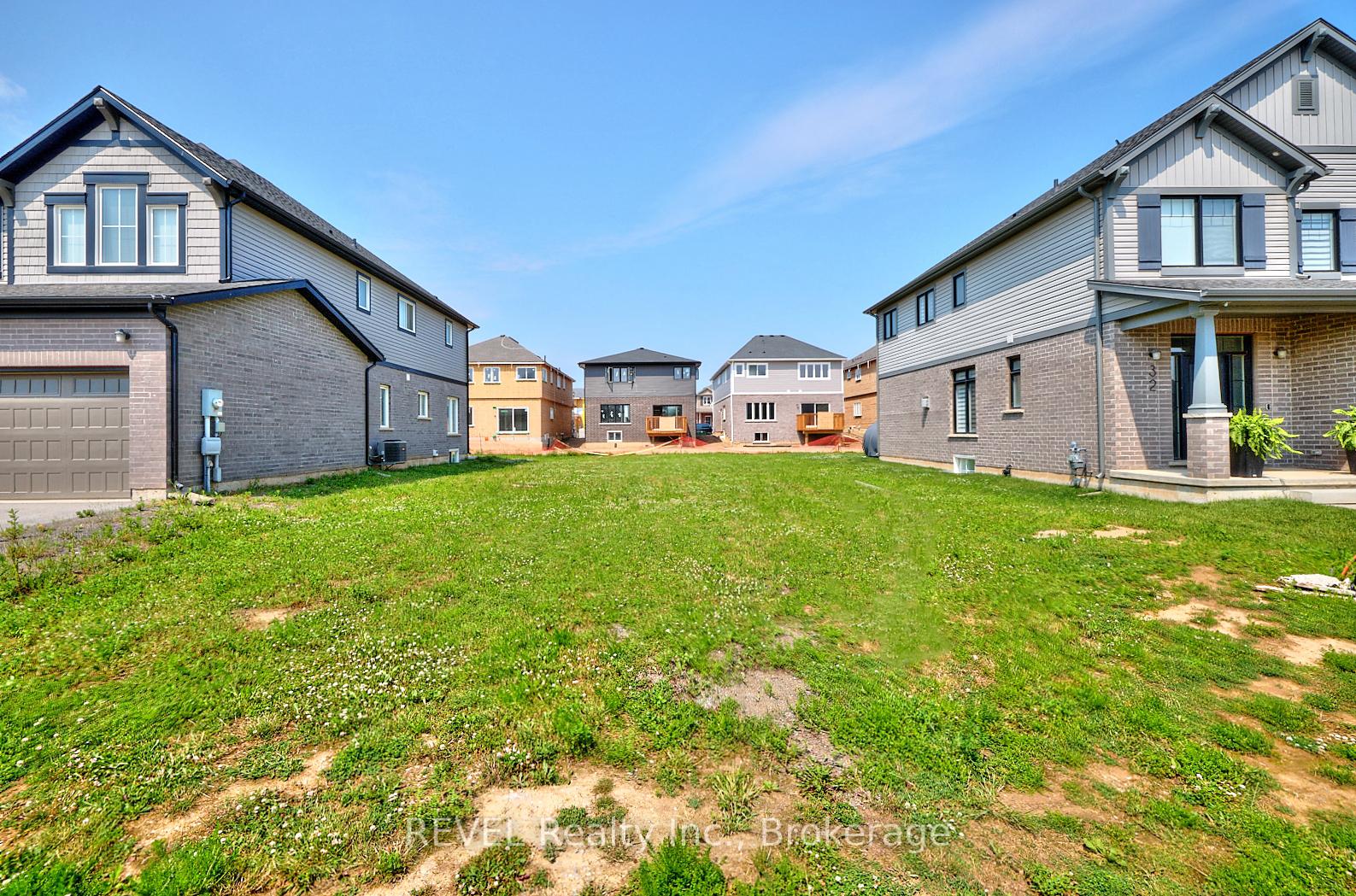 Photo 2 of 30 Swan Avenue, Pelham, Fonthill — HOMEH