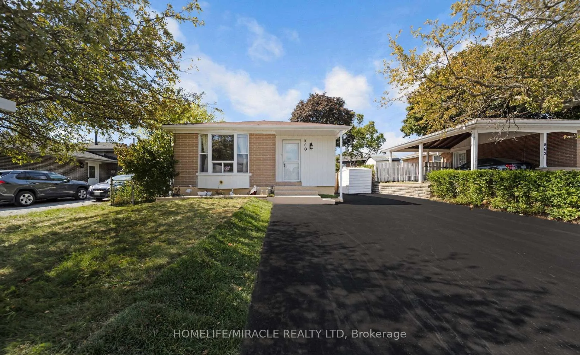 Photo 3 of 860 Liverpool Road, Pickering, Bay Ridges — HOMEH