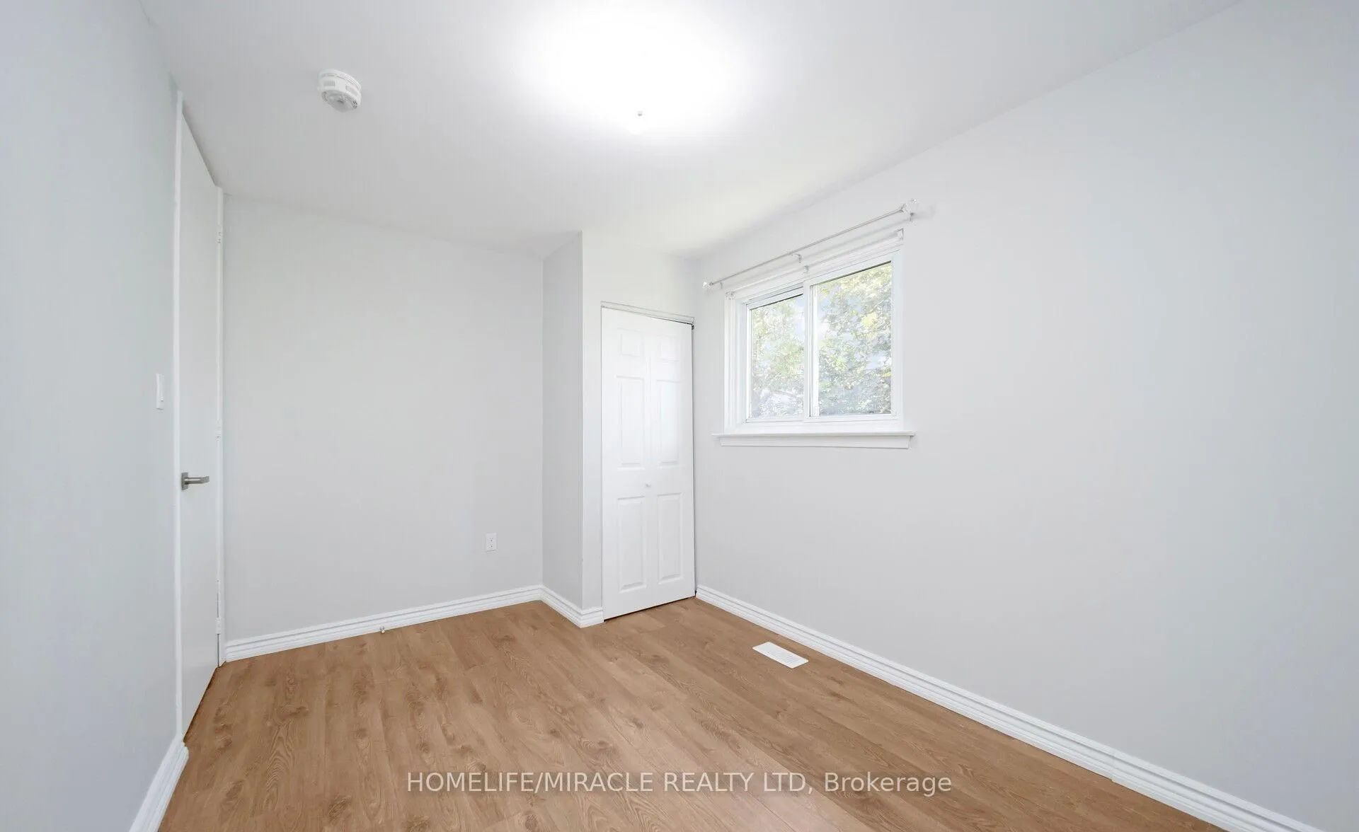 Photo 23 of 860 Liverpool Road, Pickering, Bay Ridges — HOMEH