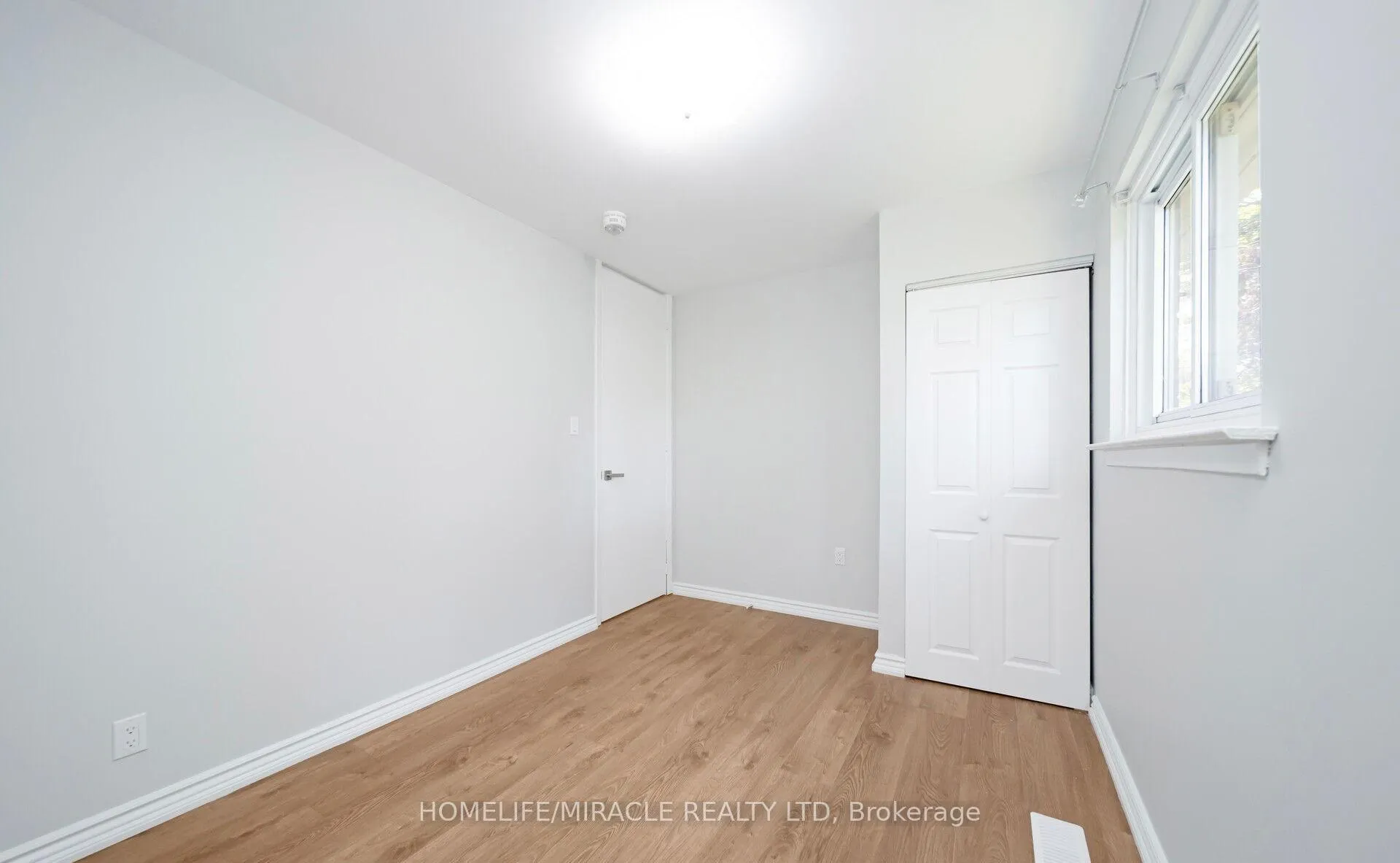 Photo 24 of 860 Liverpool Road, Pickering, Bay Ridges — HOMEH
