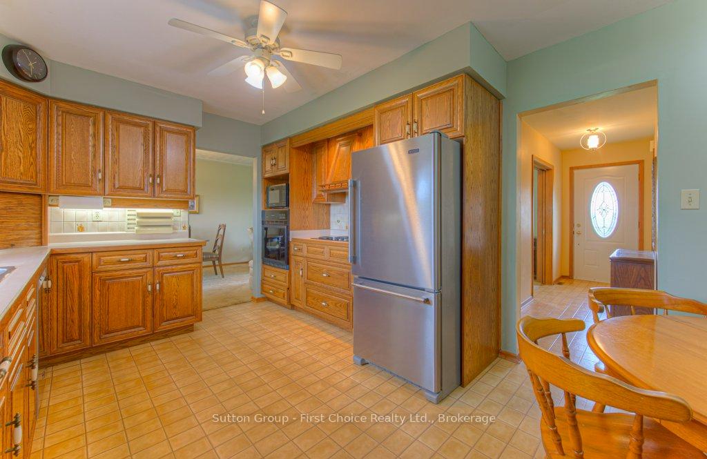 Photo 14 of 77 Huron Road W, Perth South, Sebringville — HOMEH