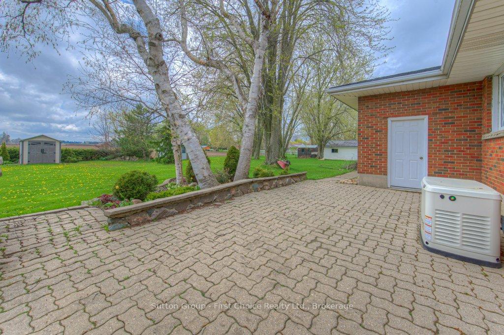 Photo 41 of 77 Huron Road W, Perth South, Sebringville — HOMEH