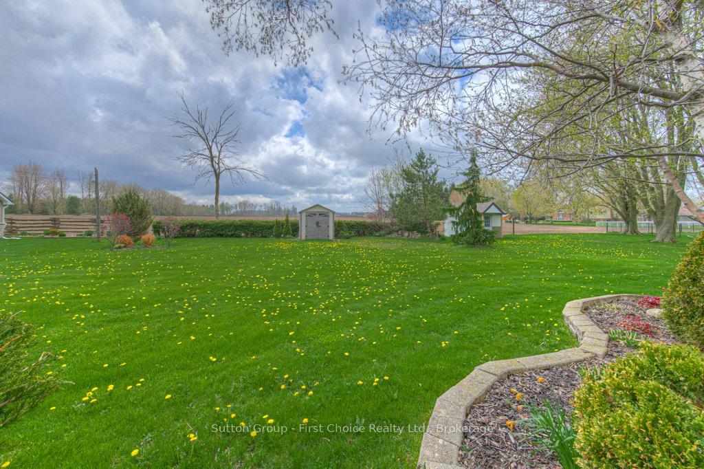 Photo 44 of 77 Huron Road W, Perth South, Sebringville — HOMEH