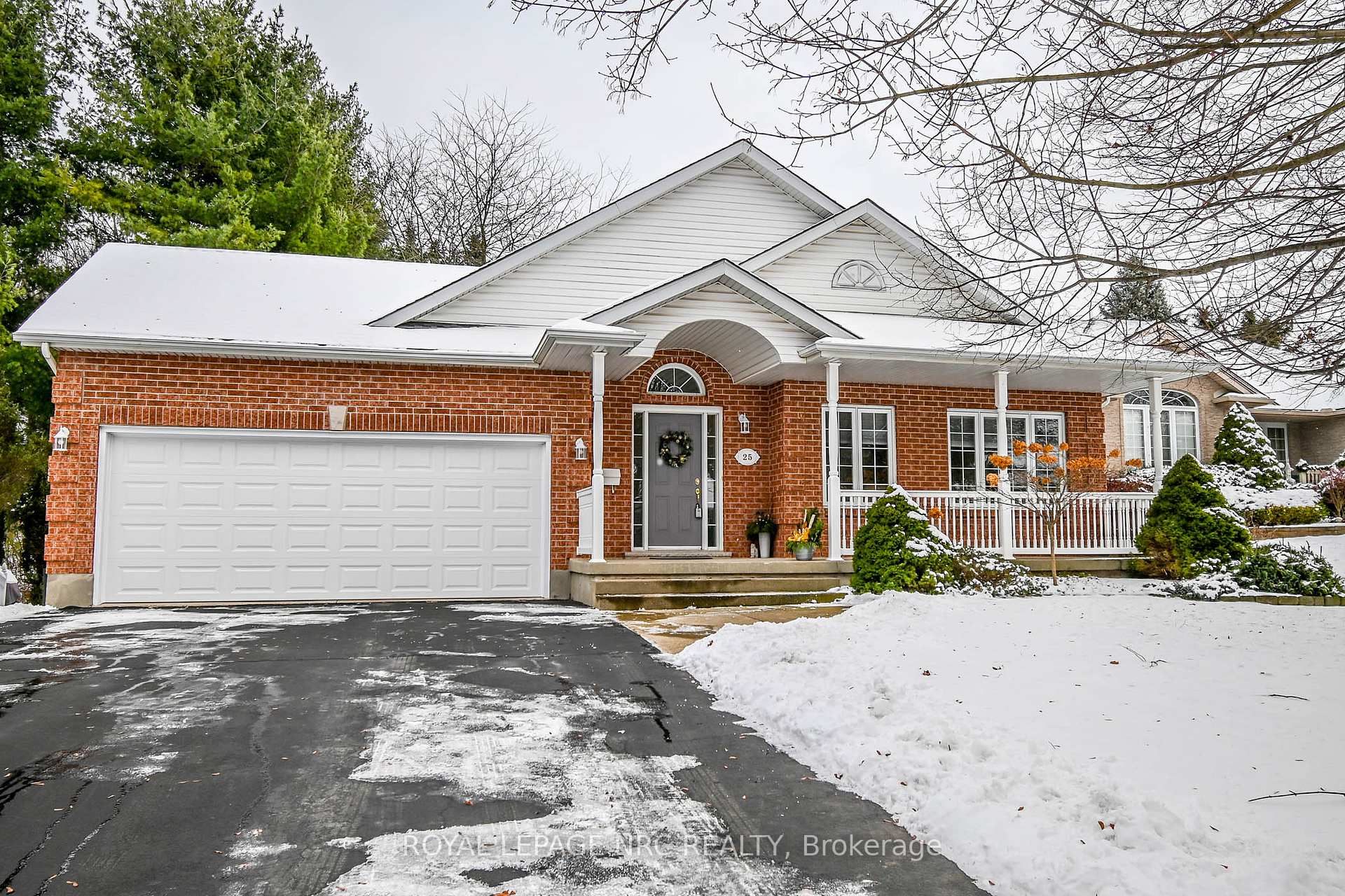 Photo 1 of 25 Oakridge Boulevard, Pelham, Fonthill — HOMEH