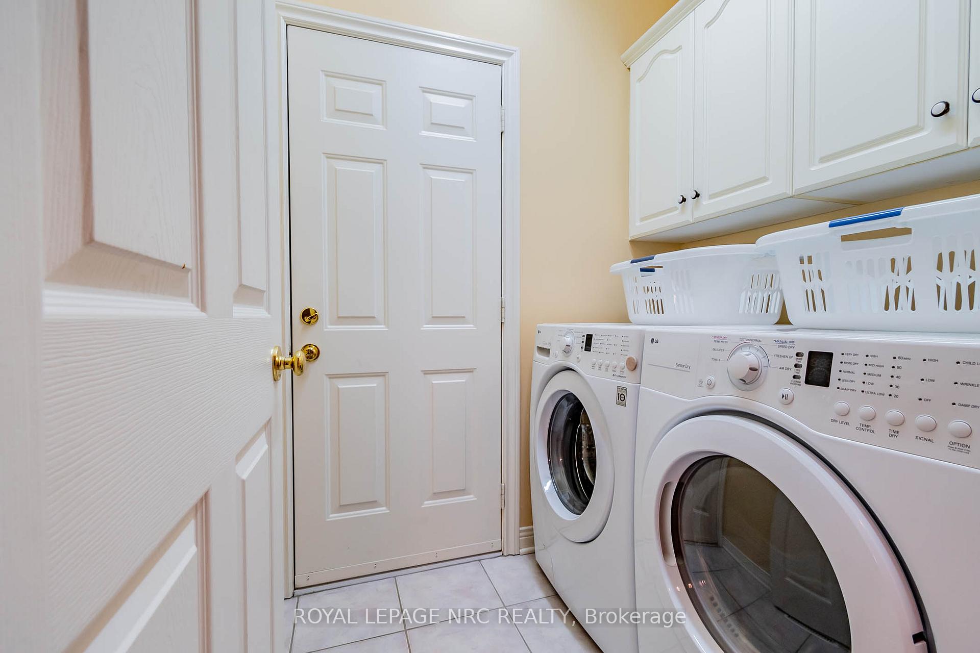 Photo 6 of 25 Oakridge Boulevard, Pelham, Fonthill — HOMEH