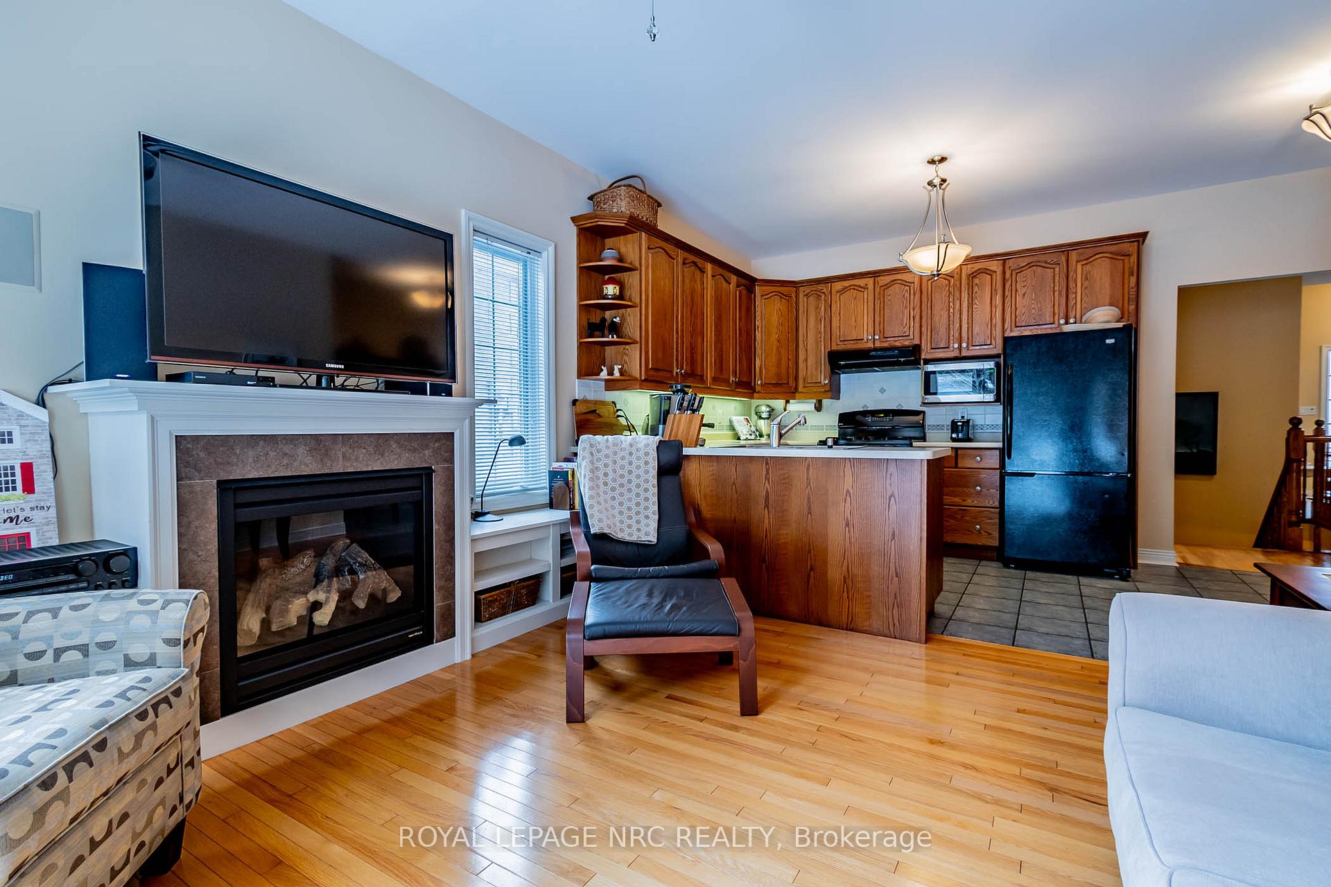 Photo 14 of 25 Oakridge Boulevard, Pelham, Fonthill — HOMEH