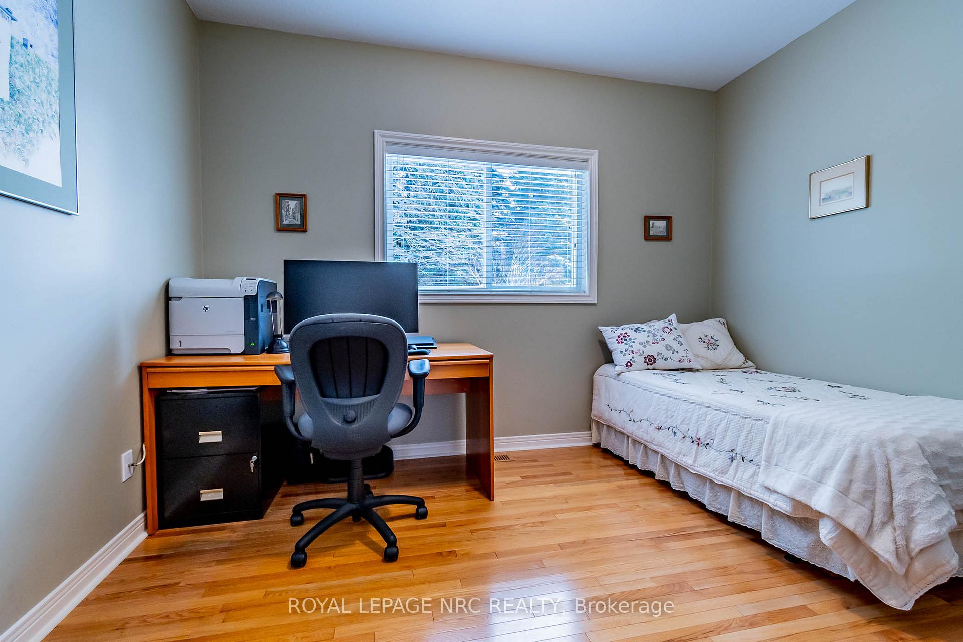 Photo 15 of 25 Oakridge Boulevard, Pelham, Fonthill — HOMEH