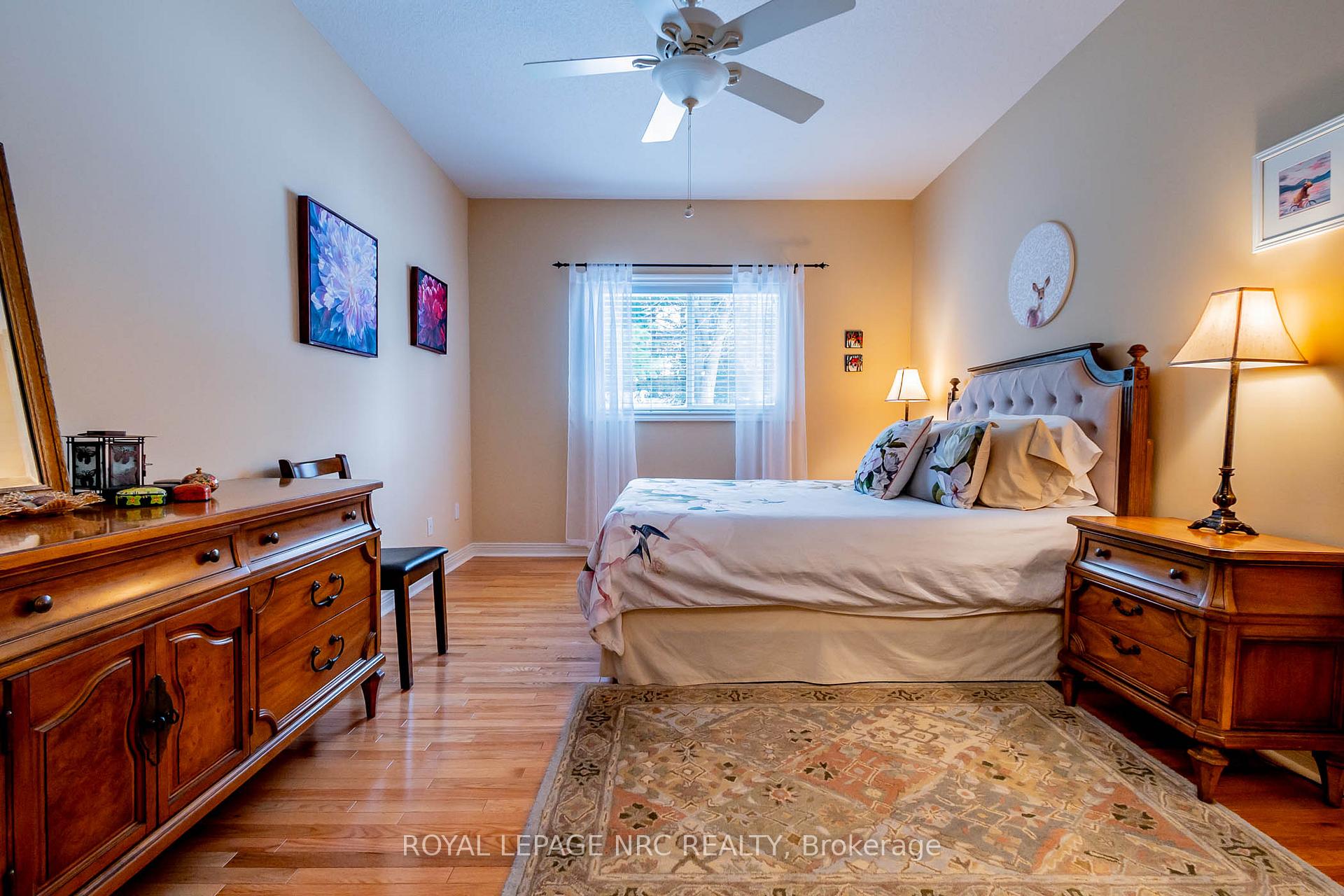 Photo 16 of 25 Oakridge Boulevard, Pelham, Fonthill — HOMEH