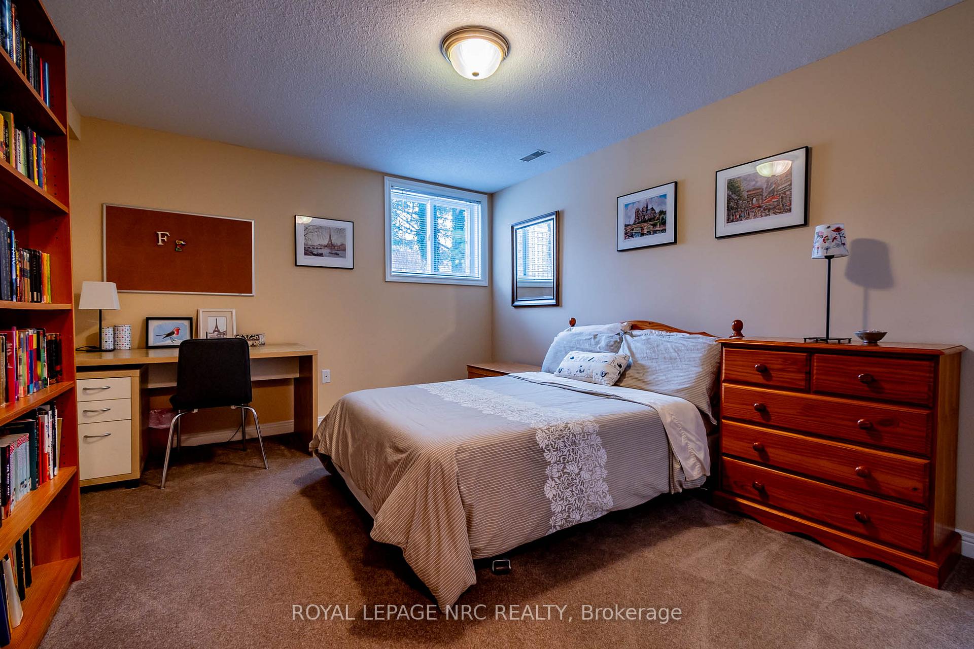 Photo 21 of 25 Oakridge Boulevard, Pelham, Fonthill — HOMEH