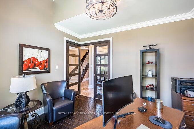 Photo 6 of 417 Gooch Crescent, Milton, Scott — HOMEH