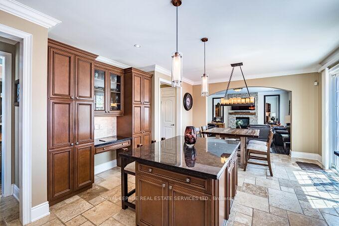 Photo 11 of 417 Gooch Crescent, Milton, Scott — HOMEH