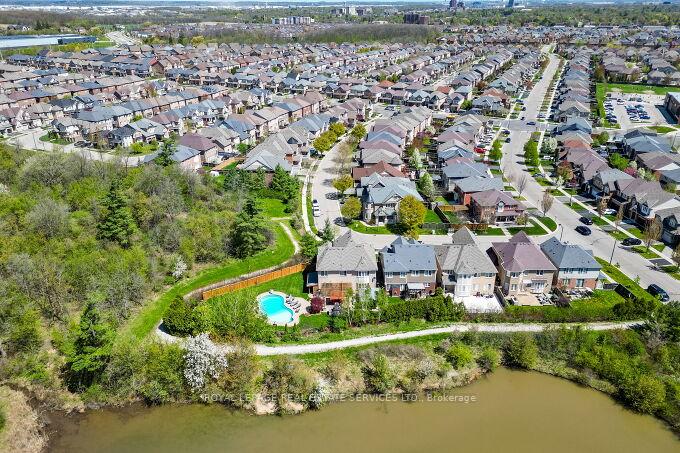 Photo 43 of 417 Gooch Crescent, Milton, Scott — HOMEH