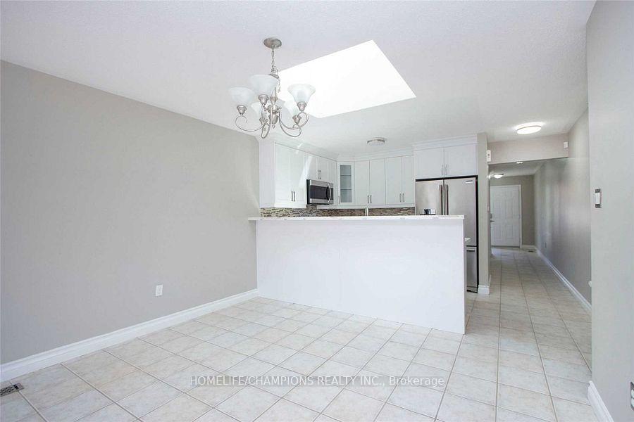 Photo 6 of 692 Ormond Drive, Oshawa, Samac — HOMEH