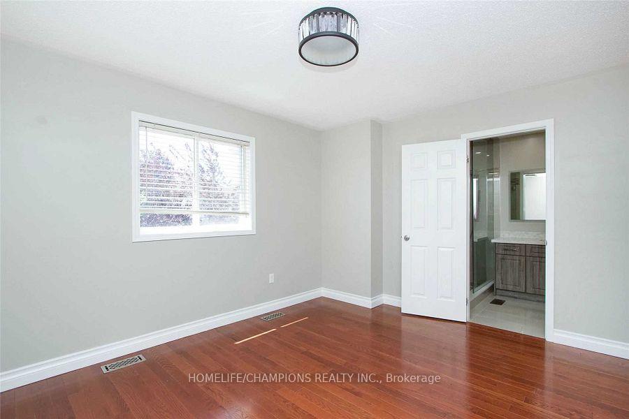 Photo 10 of 692 Ormond Drive, Oshawa, Samac — HOMEH