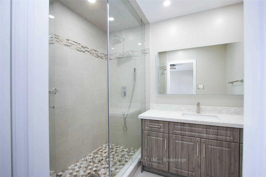 Photo 11 of 692 Ormond Drive, Oshawa, Samac — HOMEH