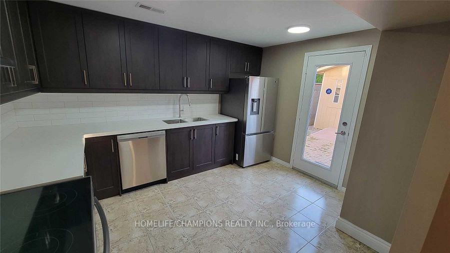 Photo 17 of 692 Ormond Drive, Oshawa, Samac — HOMEH