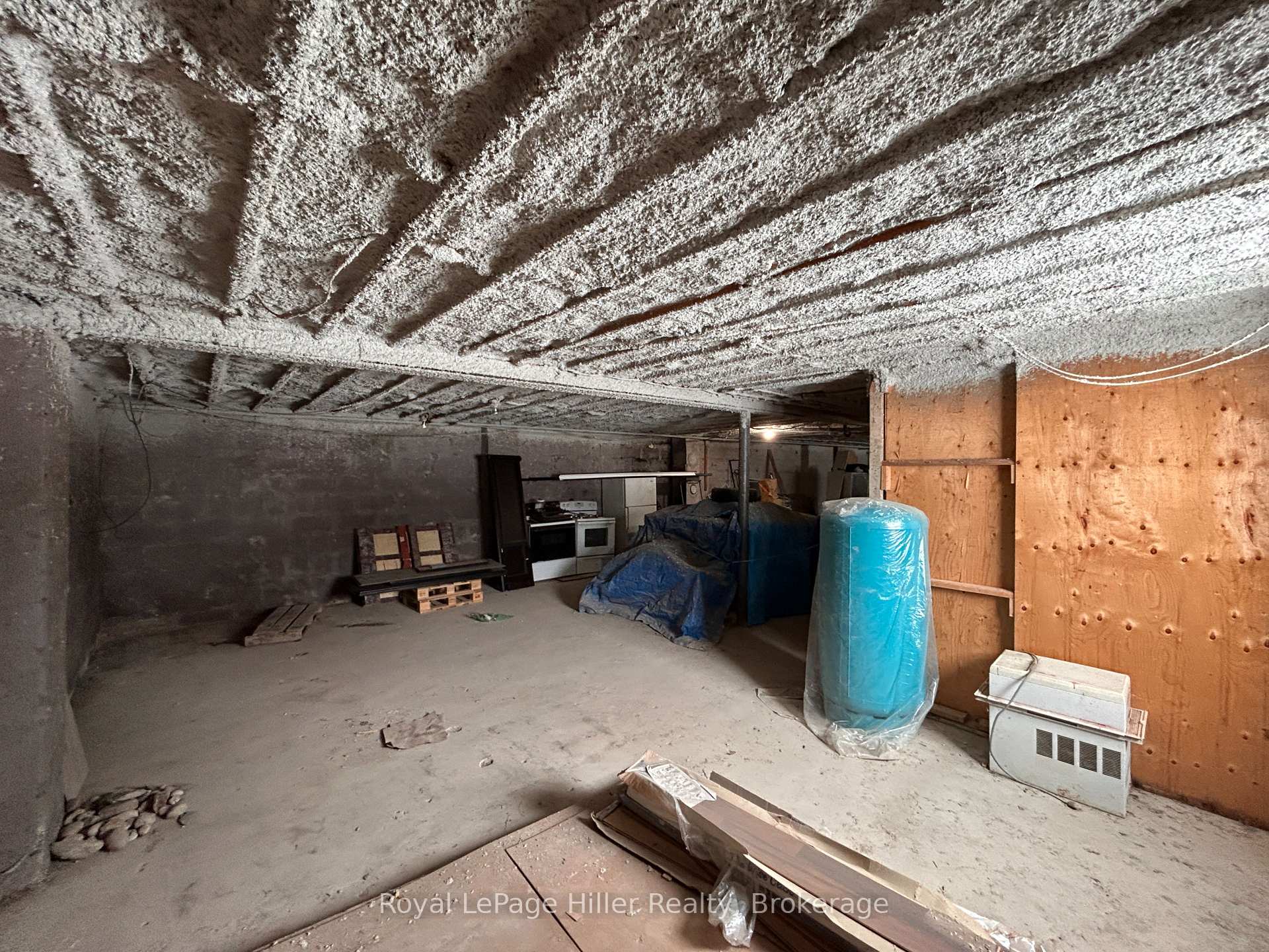 Photo 16 of 256 Huron Road, Perth South, Sebringville — HOMEH