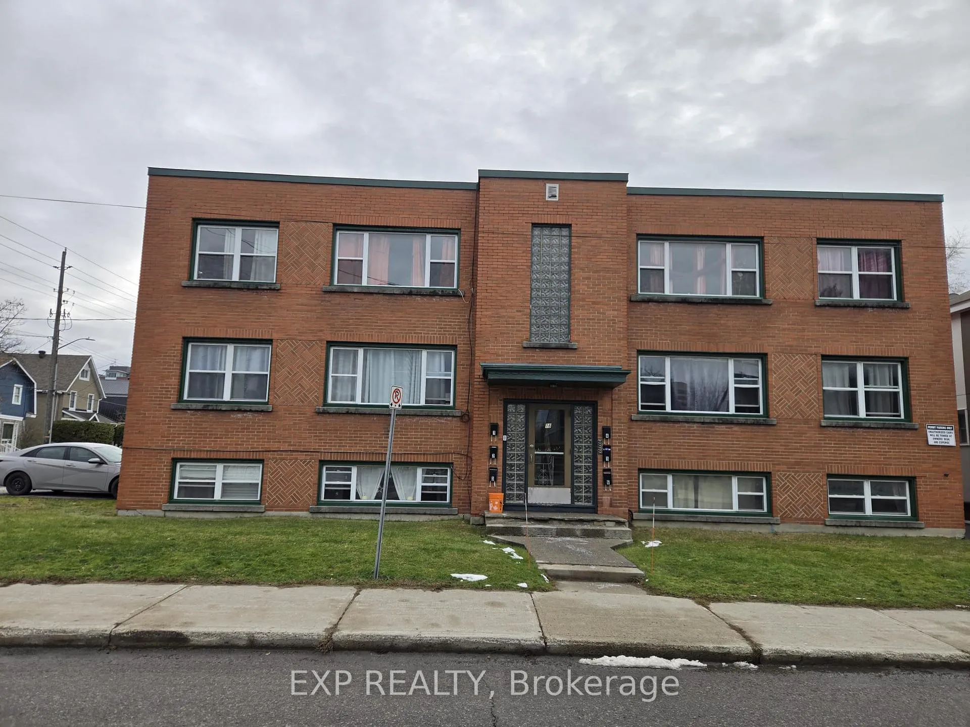 Front of Unit 5, 16 Bullman Street
