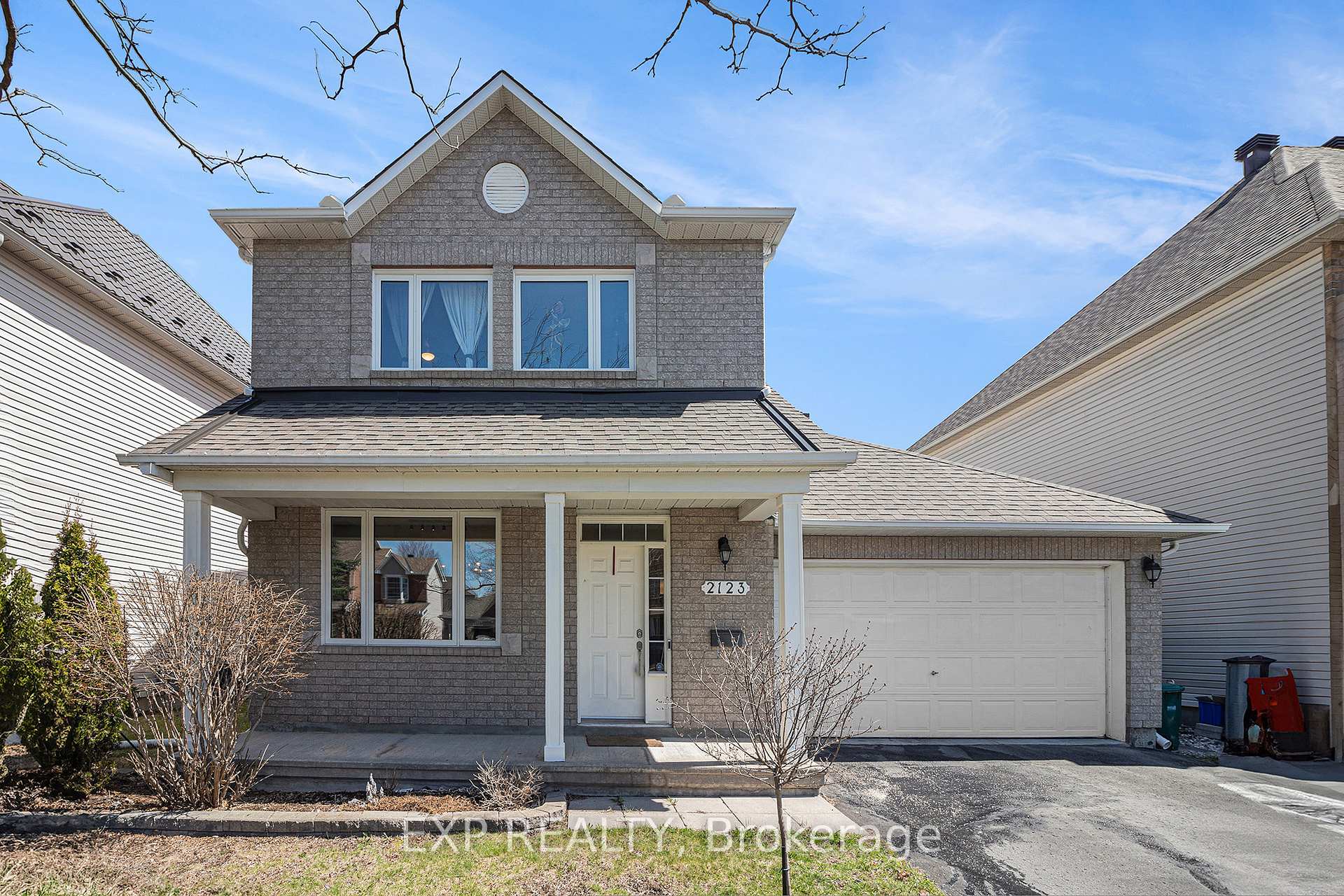 Front of 2123 Esprit Drive