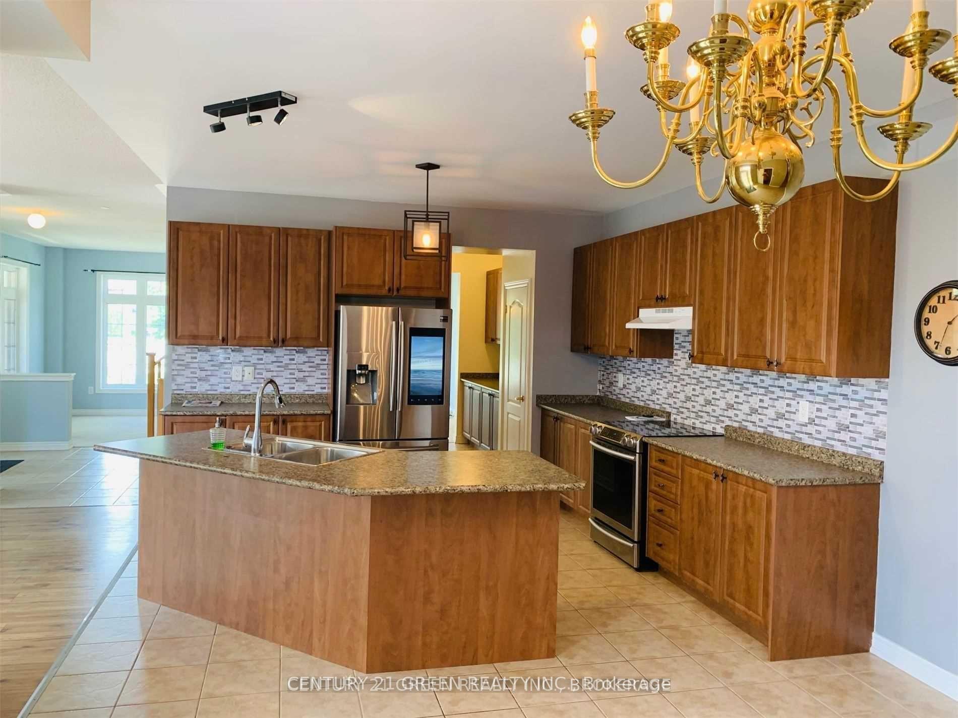 Photo 6 of Unit Upper, 577 Grant Way, Milton, Scott — HOMEH