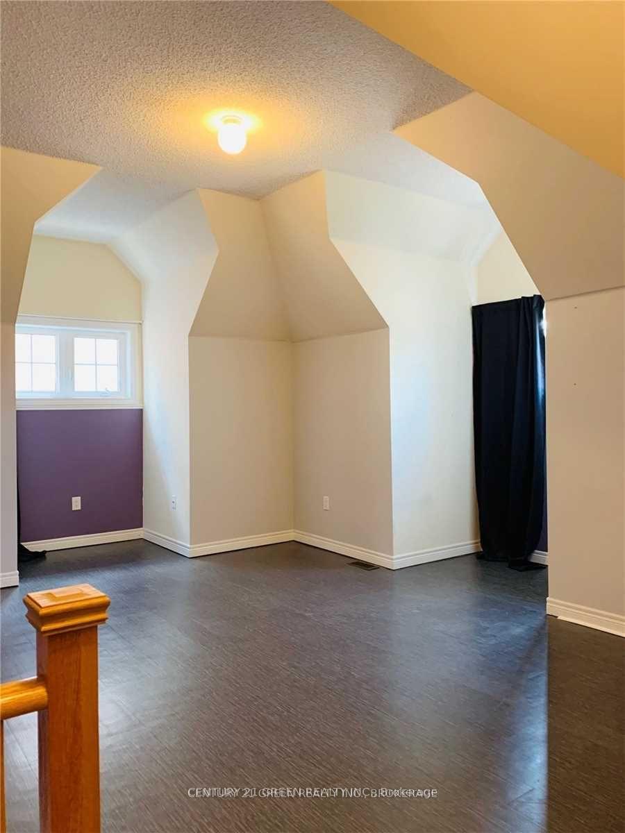 Photo 7 of Unit Upper, 577 Grant Way, Milton, Scott — HOMEH