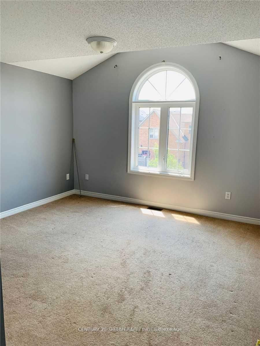 Photo 12 of Unit Upper, 577 Grant Way, Milton, Scott — HOMEH