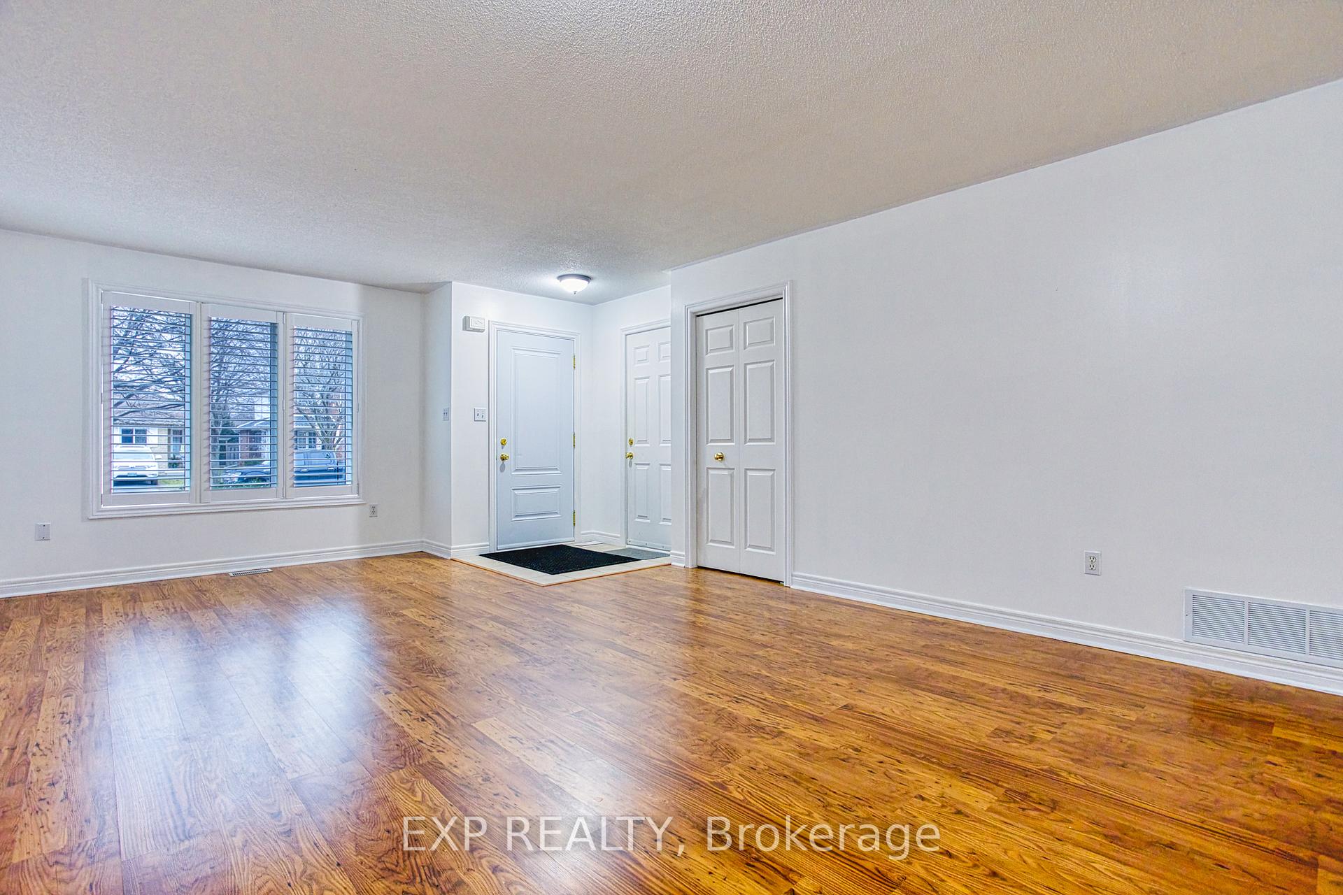 Photo 5 of 14 Saddler Street, Pelham, Fonthill — HOMEH