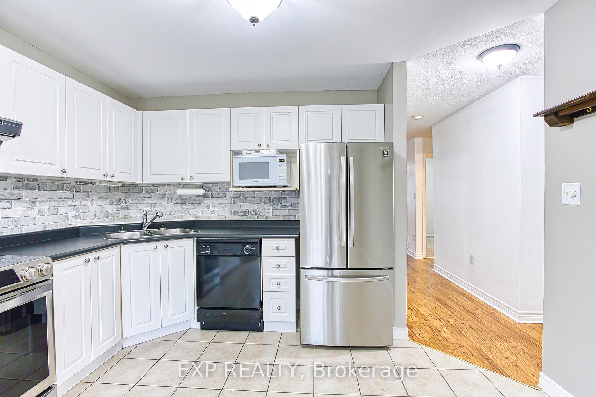 Photo 12 of 14 Saddler Street, Pelham, Fonthill — HOMEH